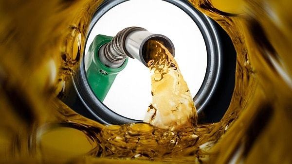 Авиационное топливо – чем заправляют самолёты и вертолёты